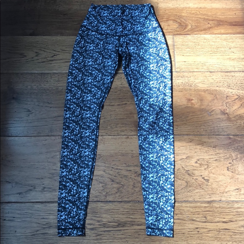 TAKE 50% OFF Lululemon full length legging